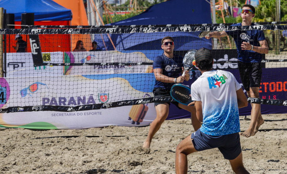 Matinhos, 30 de janeiro de 2024 - Verão Maior Paraná recebe etapa mundial de beach tennis.