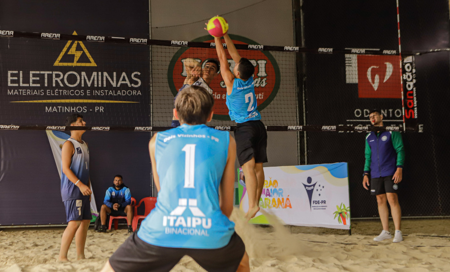 Matinhos, 24 de janeiro de 2024 - Circuito Paranaense de Vôlei de Praia em Matinhos.