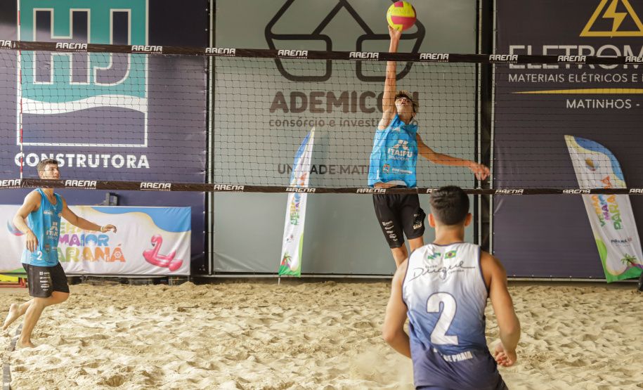 Matinhos, 24 de janeiro de 2024 - Circuito Paranaense de Vôlei de Praia em Matinhos.