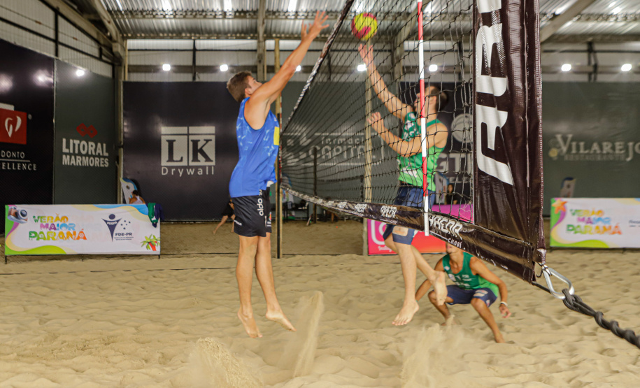 Matinhos, 24 de janeiro de 2024 - Circuito Paranaense de Vôlei de Praia em Matinhos.