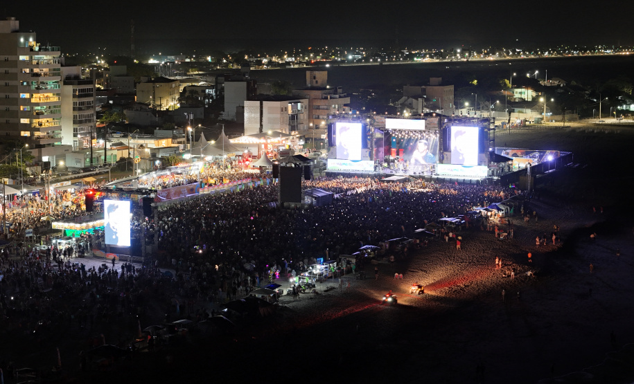 Hugo e Guilherme e Roupa Nova atraem multidão aos shows do Verão Maior Paraná