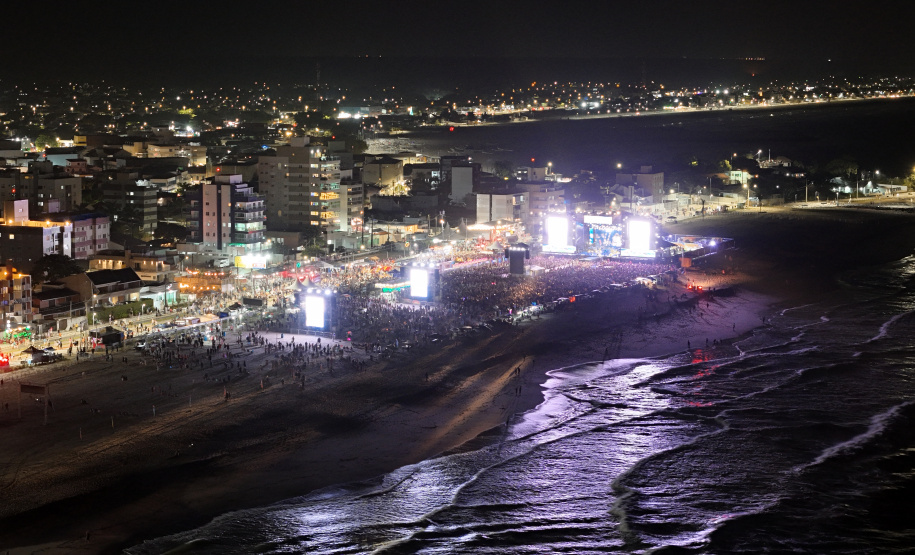 Hugo e Guilherme e Roupa Nova atraem multidão aos shows do Verão Maior Paraná