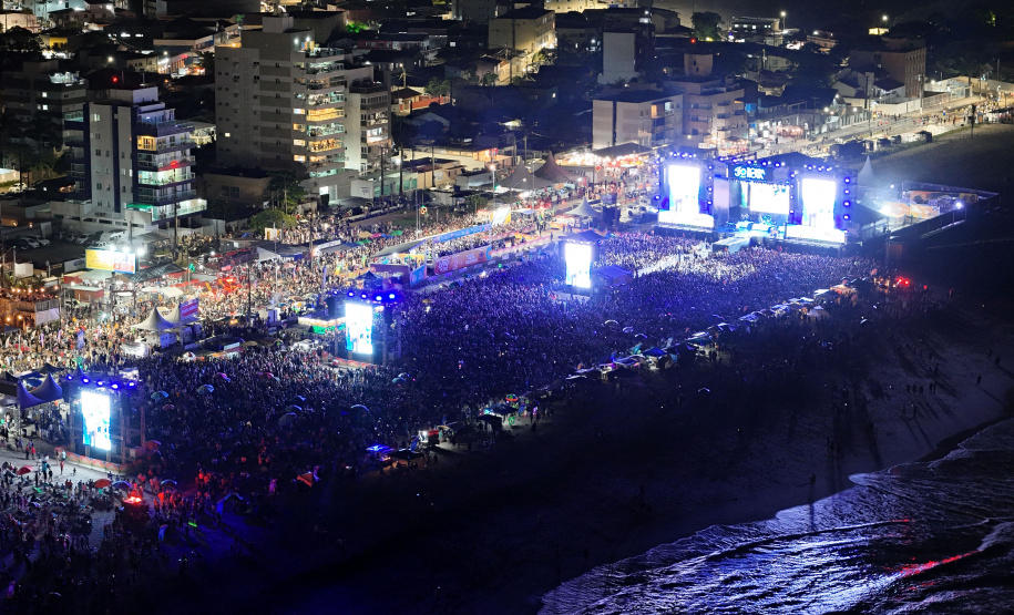 Roupa Nova e Rick e Renner encantam o público no segundo dia de shows no Verão Maior Paraná