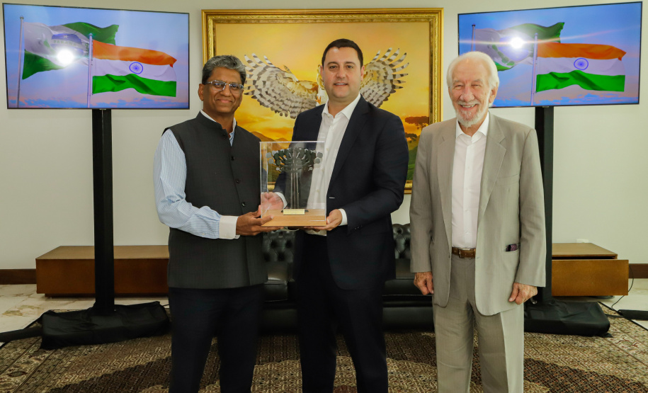 Estado firma parceria com a Índia para que universidades recebam supercomputadores