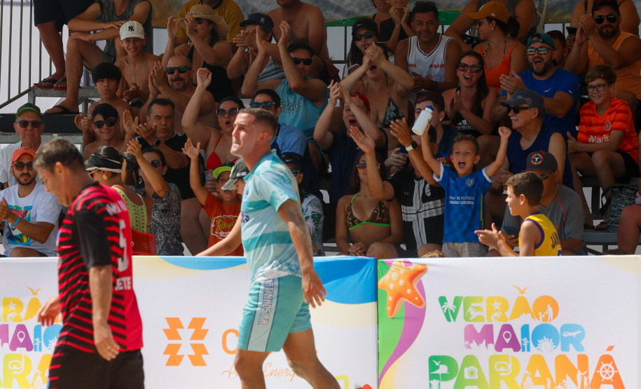 Futebol das Estrelas com ídolos paranaenses marca início do calendário esportivo no Litoral