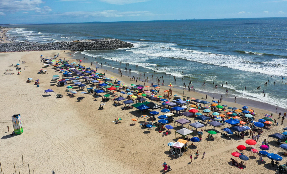 Futebol das Estrelas com ídolos paranaenses marca início do calendário esportivo no Litoral