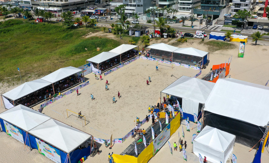 Futebol das Estrelas com ídolos paranaenses marca início do calendário esportivo no Litoral