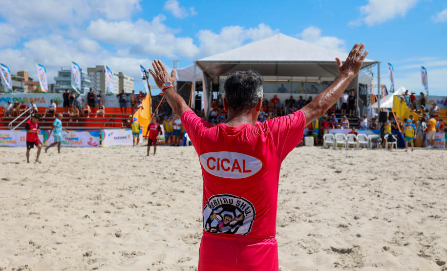 Futebol das Estrelas com ídolos paranaenses marca início do calendário esportivo no Litoral