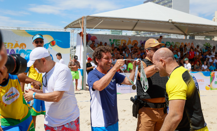 Futebol das Estrelas com ídolos paranaenses marca início do calendário esportivo no Litoral