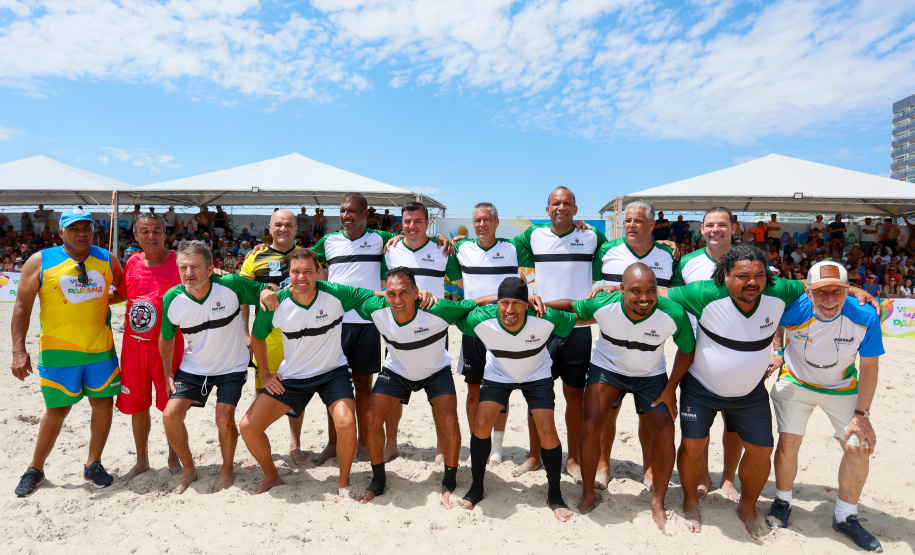 Futebol das Estrelas com ídolos paranaenses marca início do calendário esportivo no Litoral