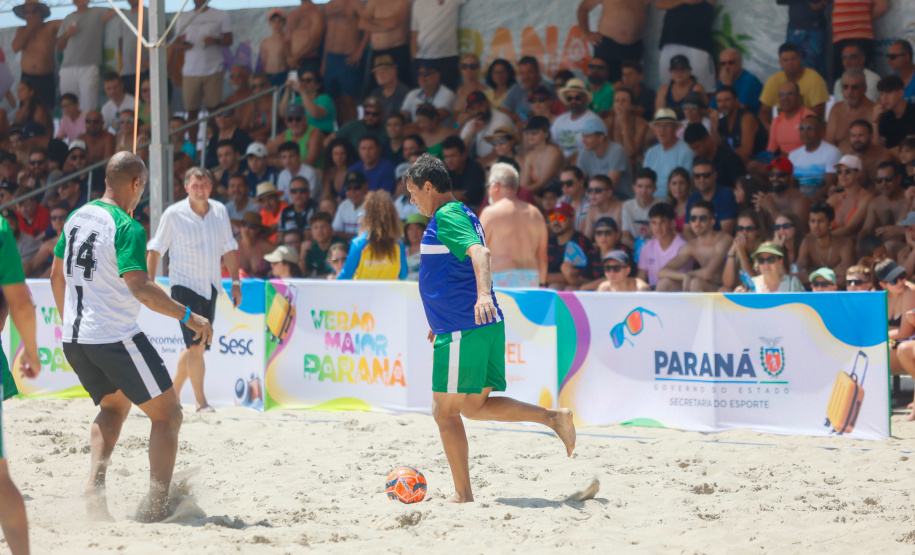 Futebol das Estrelas com ídolos paranaenses marca início do calendário esportivo no Litoral