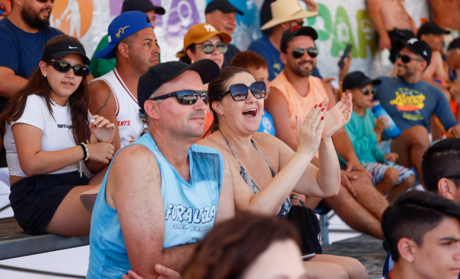 Futebol das Estrelas com ídolos paranaenses marca início do calendário esportivo no Litoral