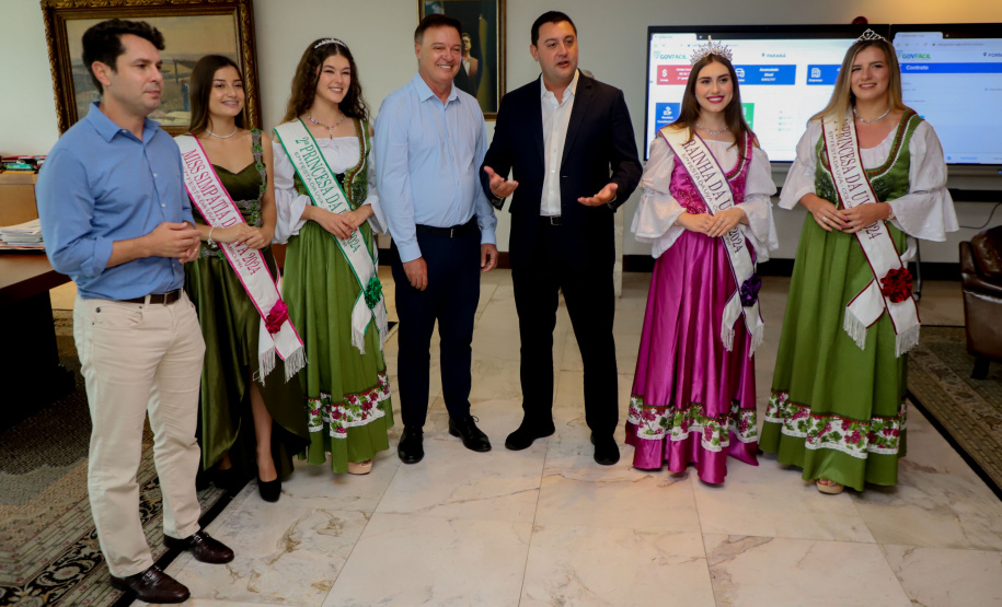 CONVITE FESTA DA UVA