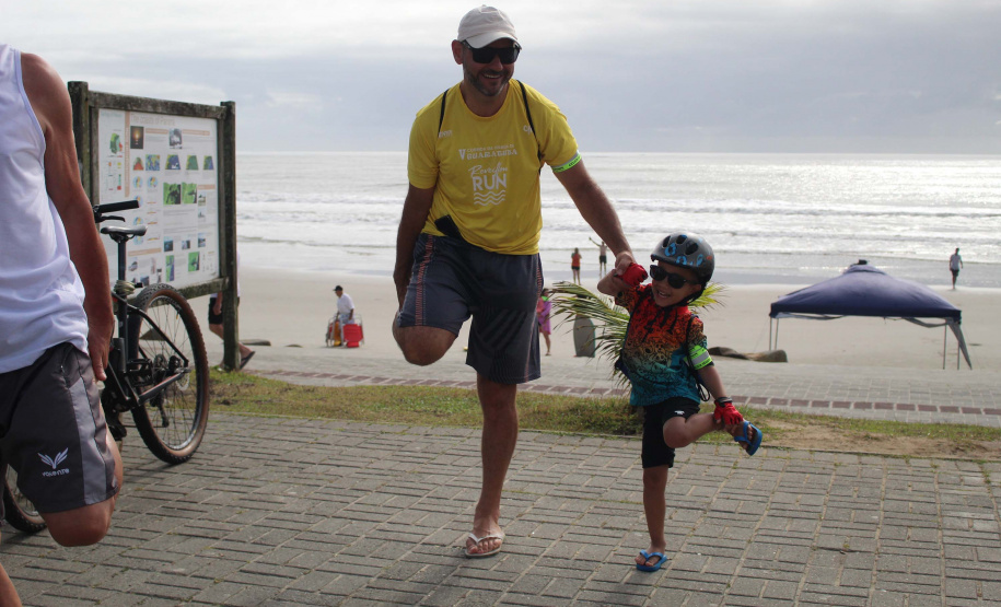 Passeio ciclístico é opção de exercício e lazer em Guaratuba