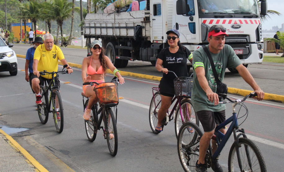 Passeio ciclístico é opção de exercício e lazer em Guaratuba