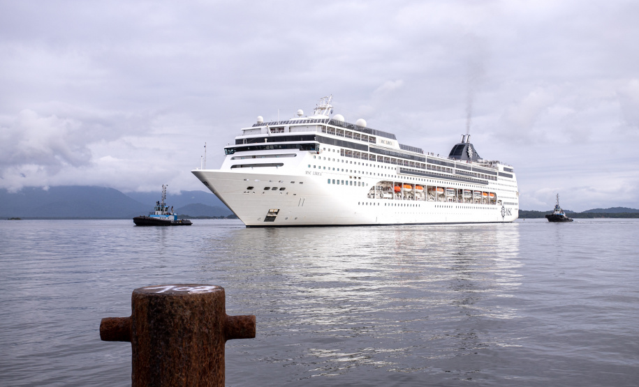 Temporada de cruzeiros já trouxe 21,7 mil turistas para o litoral paranaense