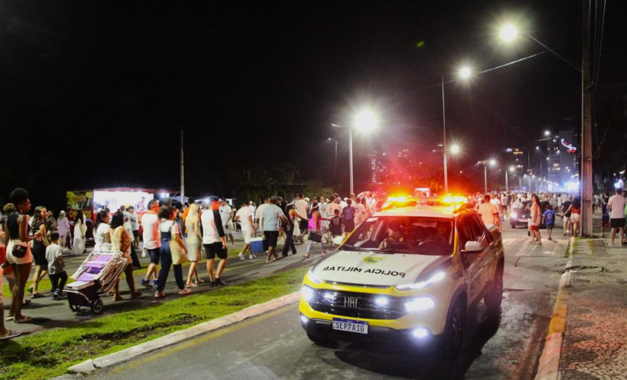 1 milhão de pessoas passaram o virada no Litoral do Paraná, estima Polícia Militar