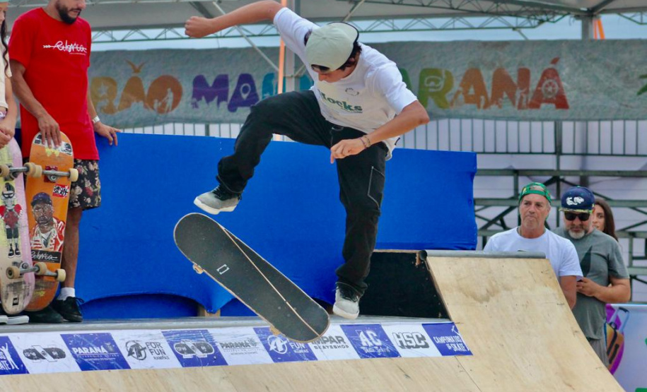 ESPORTE SKATE
