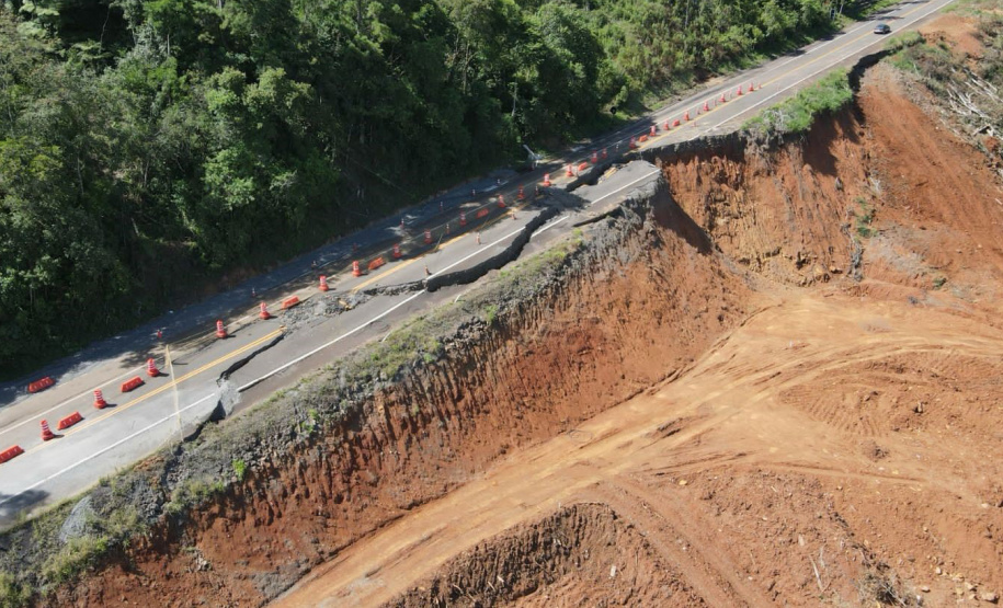 PR-170 em Pinhão tem detonação de rochas na tarde desta terça (09)