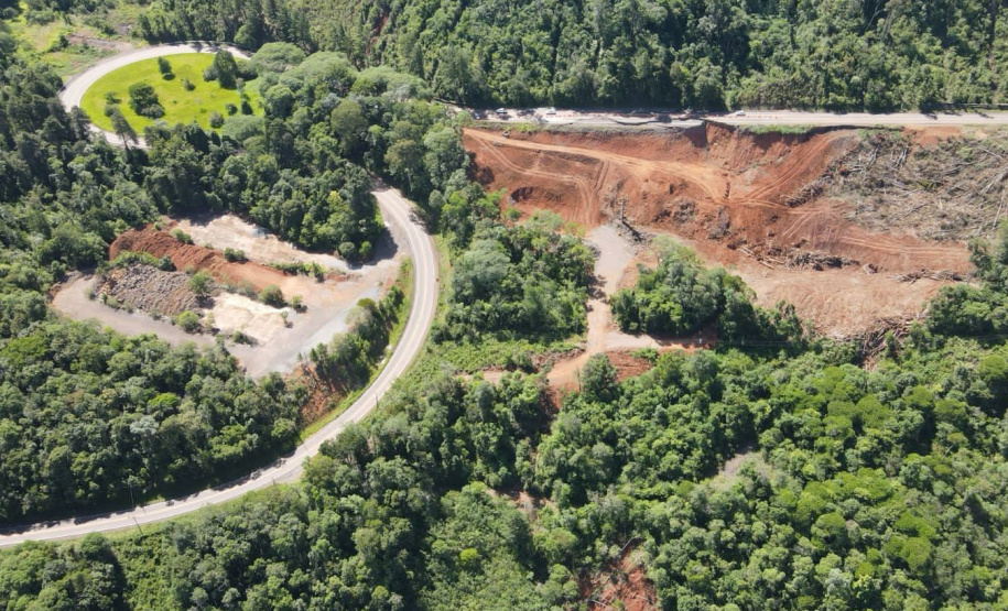 PR-170 em Pinhão tem detonação de rochas na tarde desta terça (09)