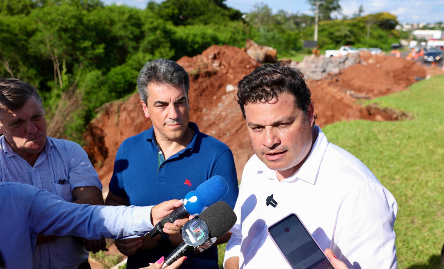 Obra emergencial vai recuperar trecho da PR-323 em Umuarama