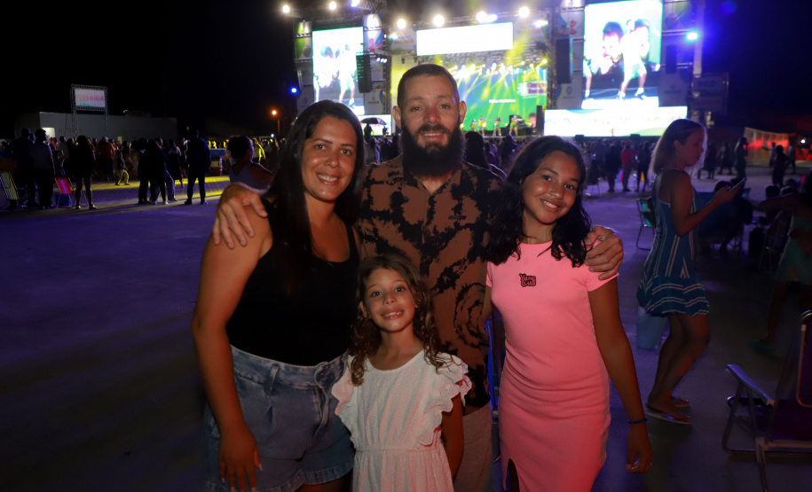 Roupa Nova e Rick e Renner encantam o público no segundo dia de shows no Verão Maior Paraná