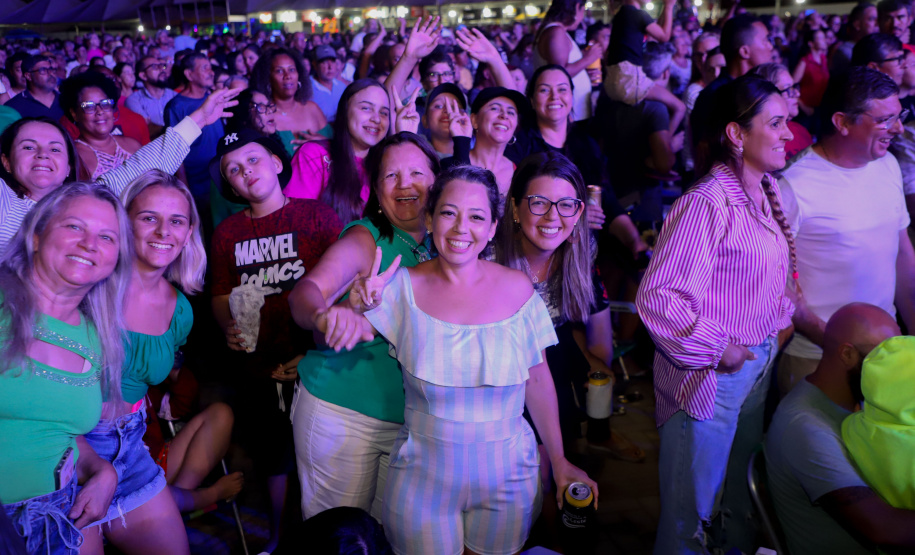 Roupa Nova e Rick e Renner encantam o público no segundo dia de shows no Verão Maior Paraná