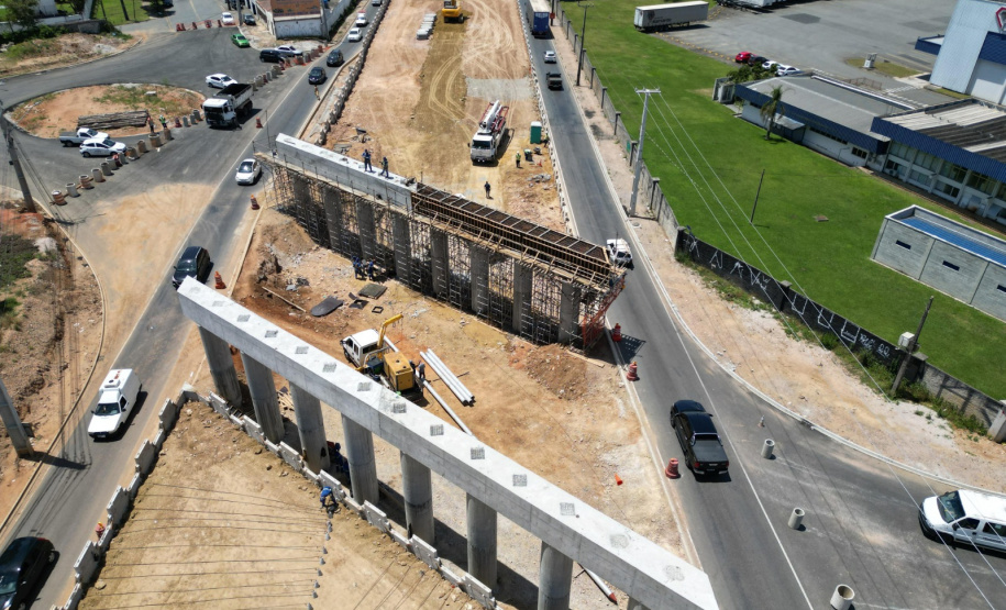 DER VIADUTO DO BRADESCO