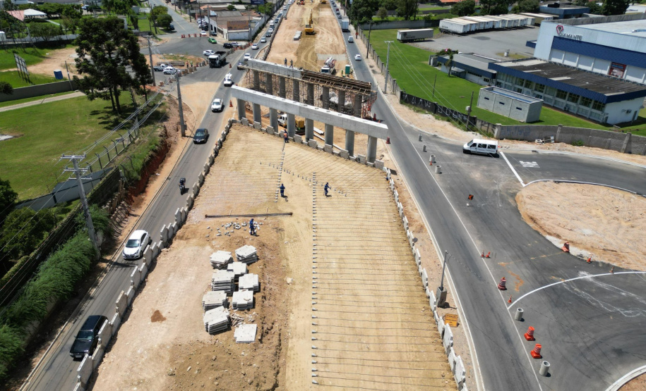 DER VIADUTO DO BRADESCO