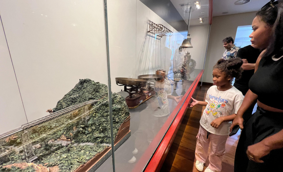 Viagem de trem mais bonita do mundo e Maria Fumaça Caiçara são opções turísticas neste verão