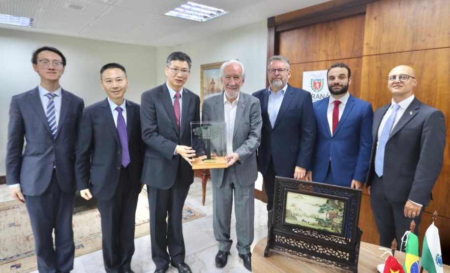 COMITIVA EMPRESÁRIOS CHINESES