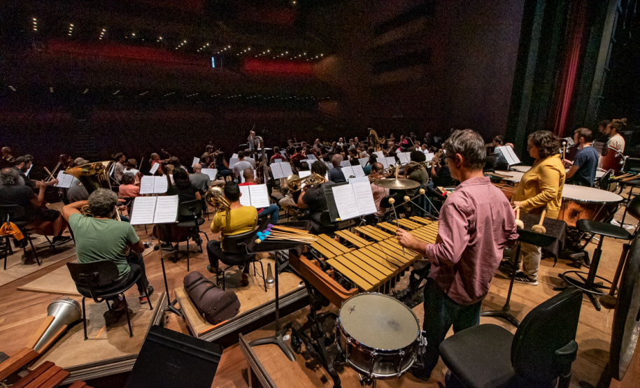 Orquestra Sinfônica do Paraná abre a temporada com a obra Floresta do  Amazonas