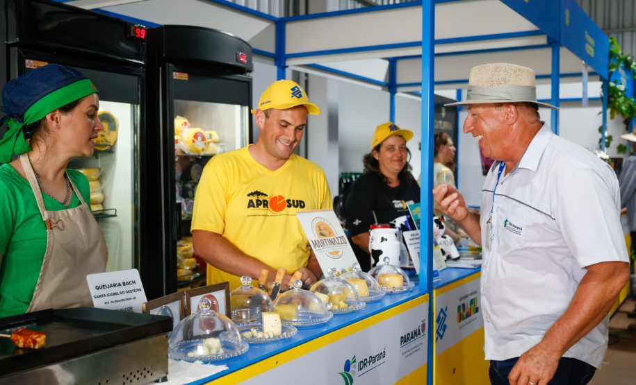 Pavilhão da Agroindústria Familiar do Show Rural reforça importância do apoio do Estado