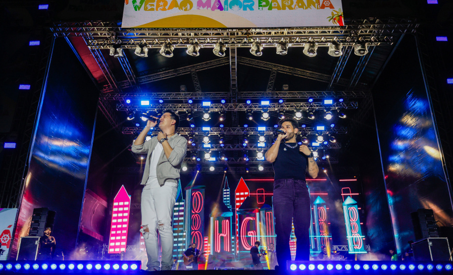 Hugo e Guilherme e Roupa Nova atraem multidão aos shows do Verão Maior Paraná