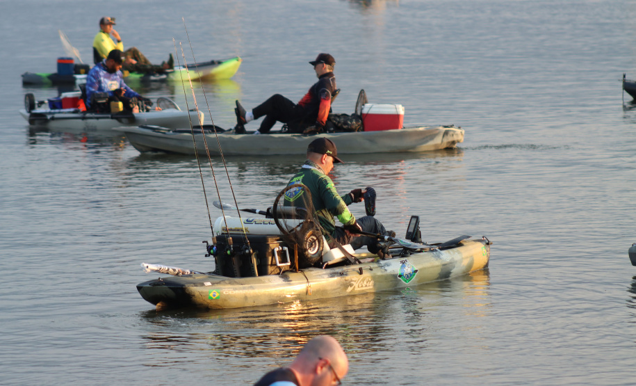 ESPORTE COMPILADO SURF PESCA