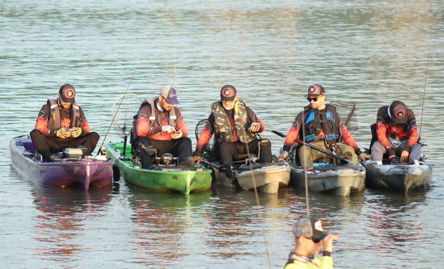 ESPORTE COMPILADO SURF PESCA