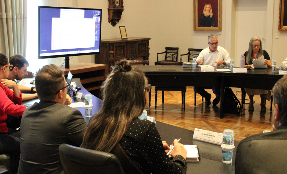 Os preparativos para o 6º Fórum Paranaense de Turismo Religioso, cuja edição esse ano será em Lunardelli, município do Vale do Ivaí, do dia 24 a 26 de abril, foram tema de uma reunião no Palácio Iguaçu nesta quinta-feira (21).
