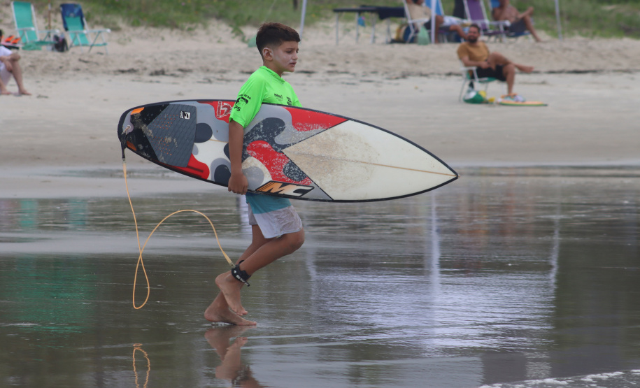 ESPORTE COMPILADO SURF PESCA