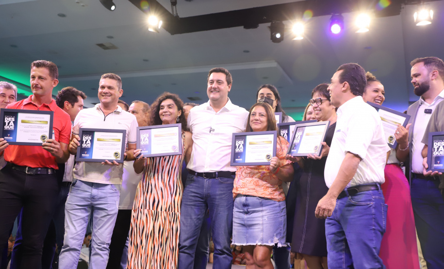 Ganhando o Mundo: Estado vai levar 200 diretores da rede para capacitação no Chile