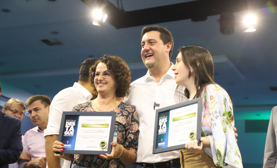 Ganhando o Mundo: Estado vai levar 200 diretores da rede para capacitação no Chile