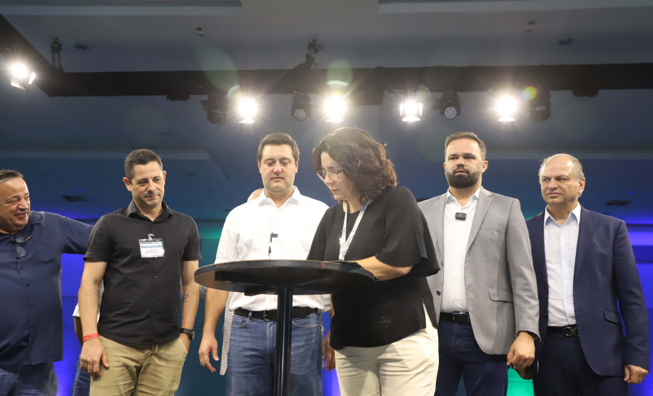 Governador anuncia mais R$ 100 milhões para reformas de escolas estaduais