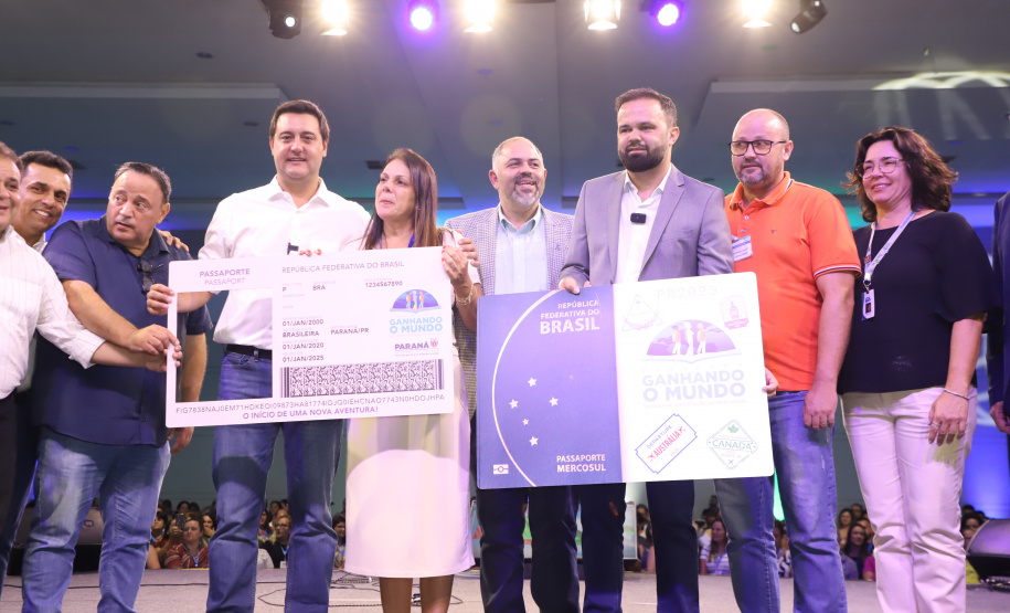 Ganhando o Mundo: Estado vai levar 200 diretores da rede para capacitação no Chile