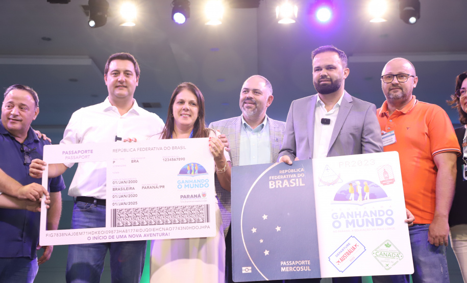 Ganhando o Mundo: Estado vai levar 200 diretores da rede para capacitação no Chile