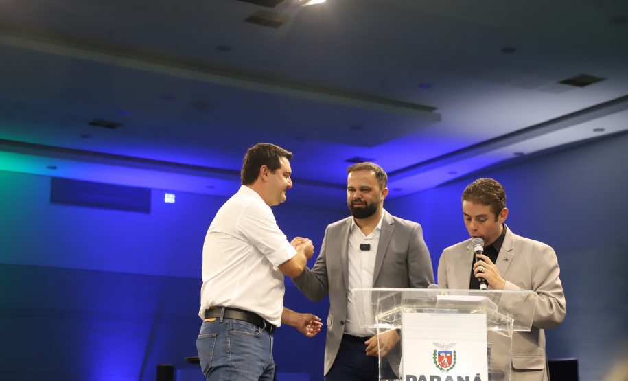 Ganhando o Mundo: Estado vai levar 200 diretores da rede para capacitação no Chile