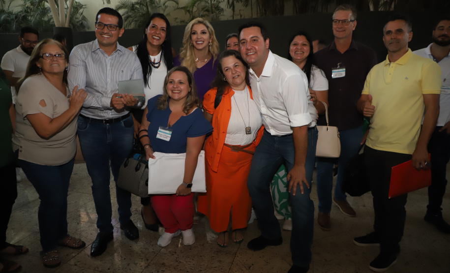 Ganhando o Mundo: Estado vai levar 200 diretores da rede para capacitação no Chile