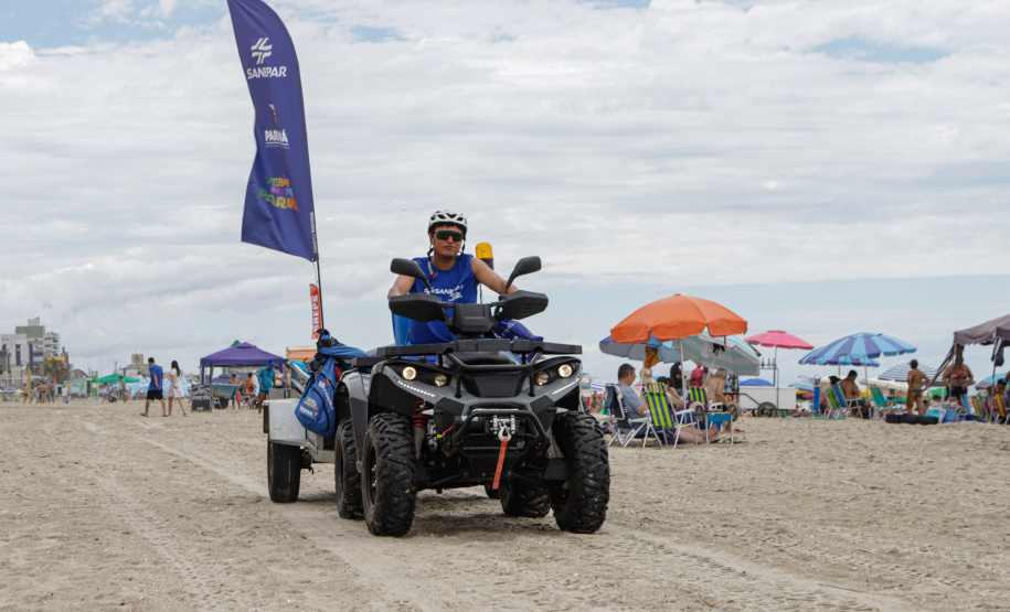 A pedido das prefeituras, Sanepar manterá serviço de limpeza das praias até o dia 28