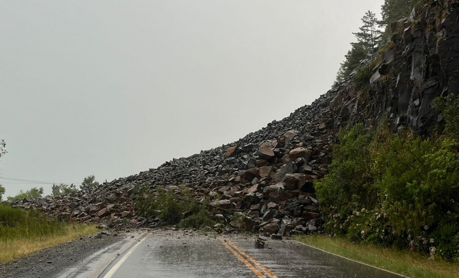 DER DETONAÇÃO DE ROCHAS