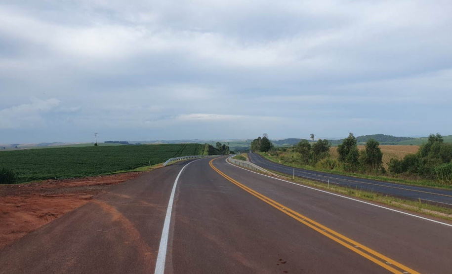 PR-445 terá desvio temporário de tráfego para nova pista duplicada