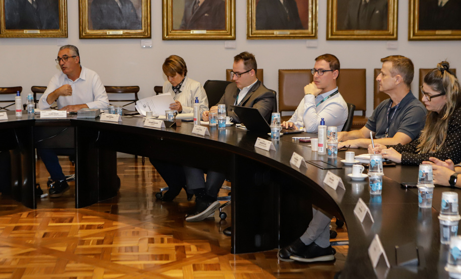 Curitiba, 22 de fevereiro de 2024 - Reunião do Grupo de Trabalho Turismo Religioso na Sala dos Governadores, Palácio Iguaçu.