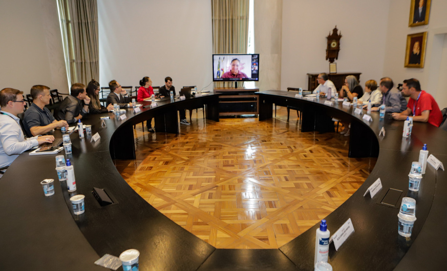 Curitiba, 22 de fevereiro de 2024 - Reunião do Grupo de Trabalho Turismo Religioso na Sala dos Governadores, Palácio Iguaçu.